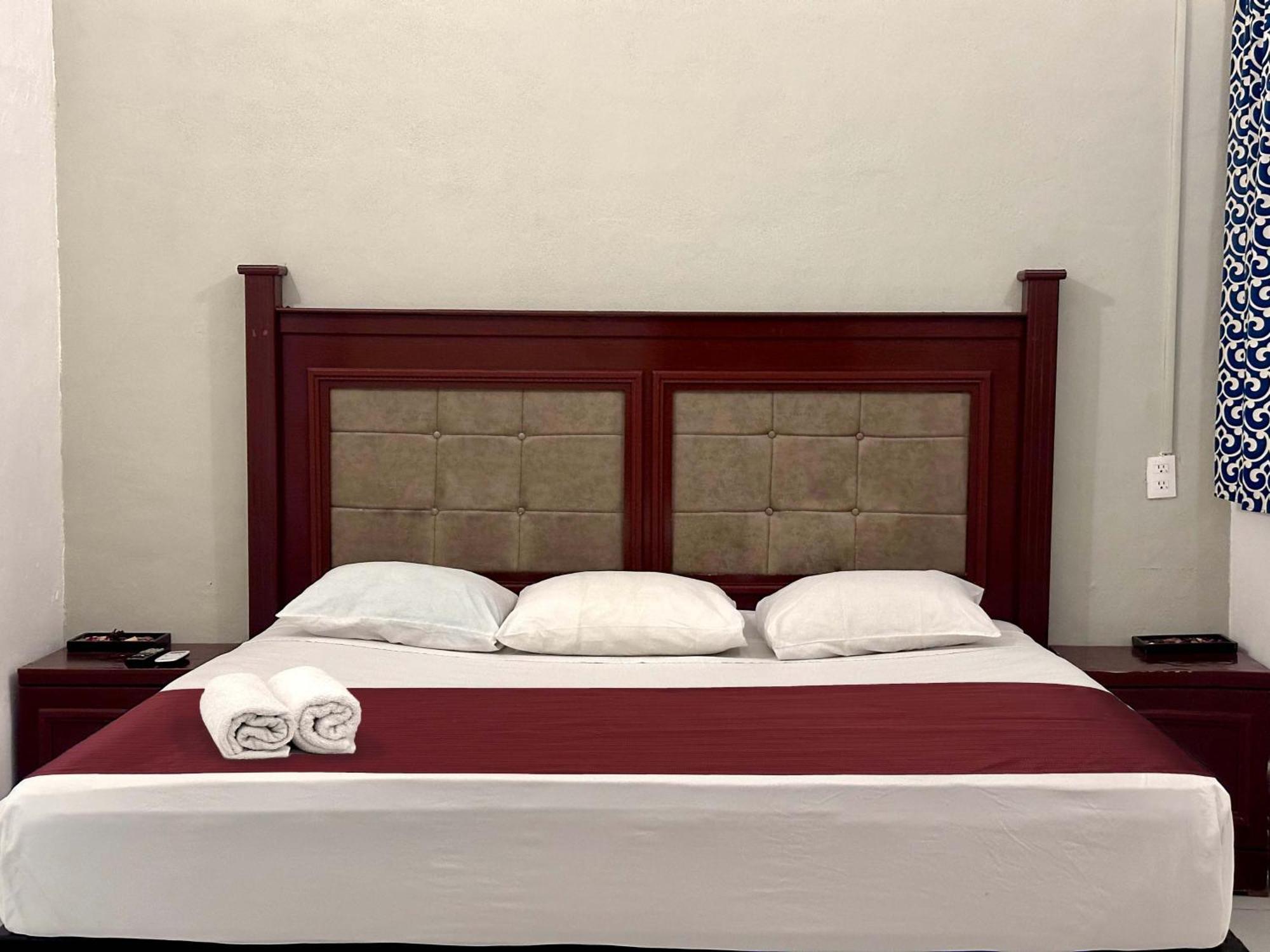Casa Vidal Hotel Valladolid  Exteriör bild